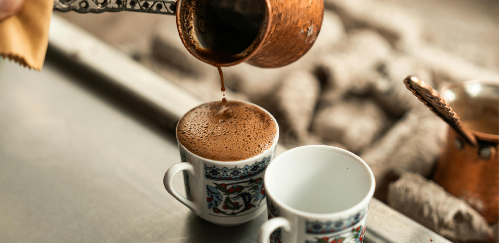 Gelenekten Gelen Özel Bir Tat; Damla Sakızlı Türk Kahvesi